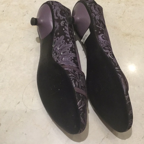 NWOT Nine West sparkly jewelled low heels - Picture 5 of 5